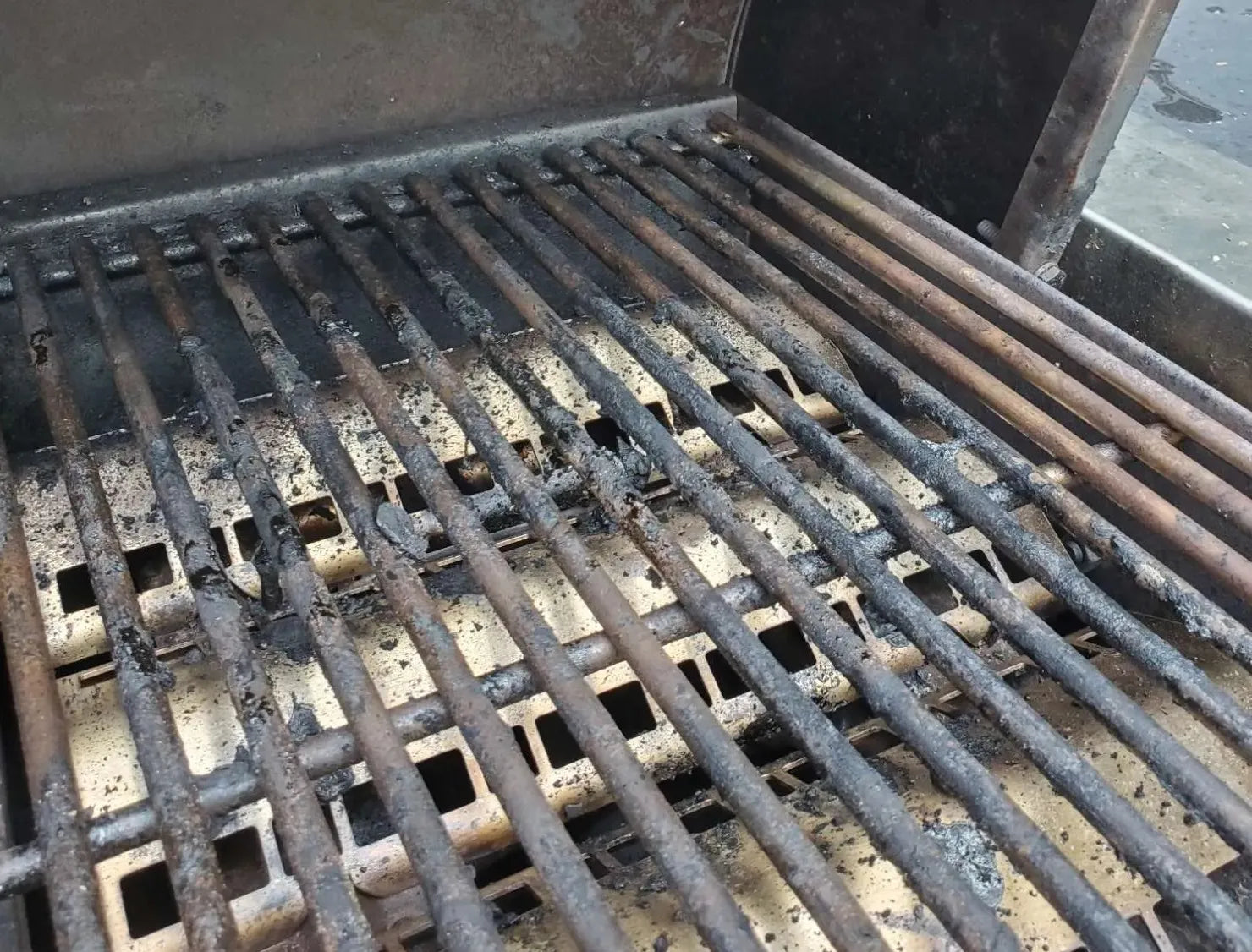 bbq_cleaner_service_in_Montreal